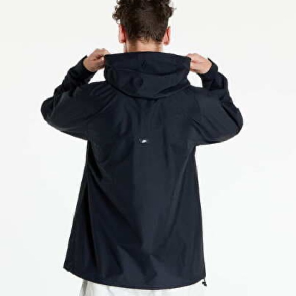 WINDBREAKER NIKE SPORTSWEAR STORM-FIT LEGACY SHELL JACKET - Picture 2 of 8